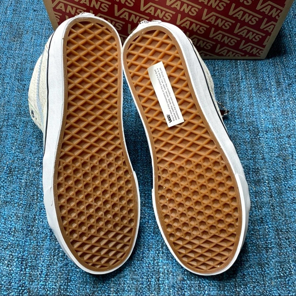 Vans Sk8-Hi Emboss True White Sneakers - Picture 6 of 9
